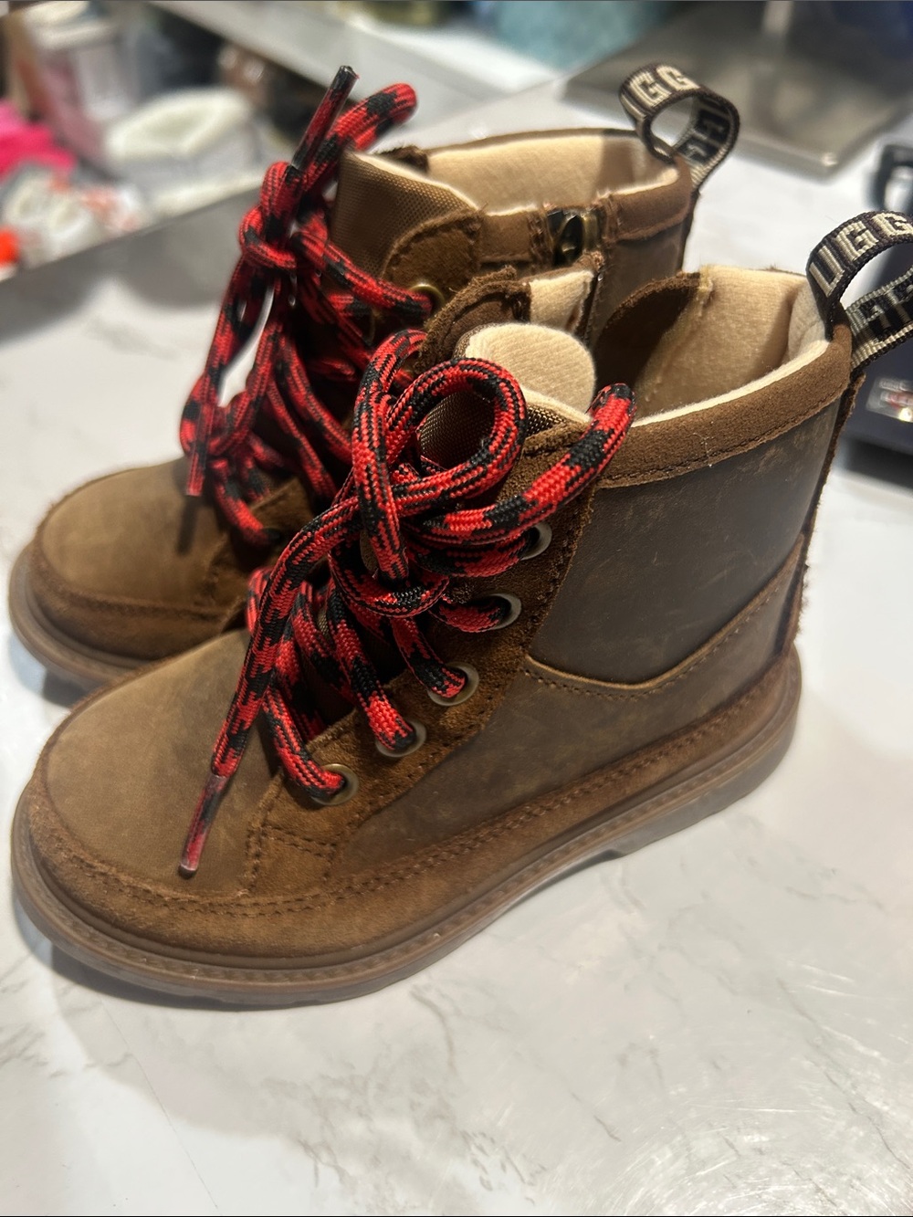 UGG Kids Brown Suede Lace-Up Boots Red Laces Size 9 Toddler New
